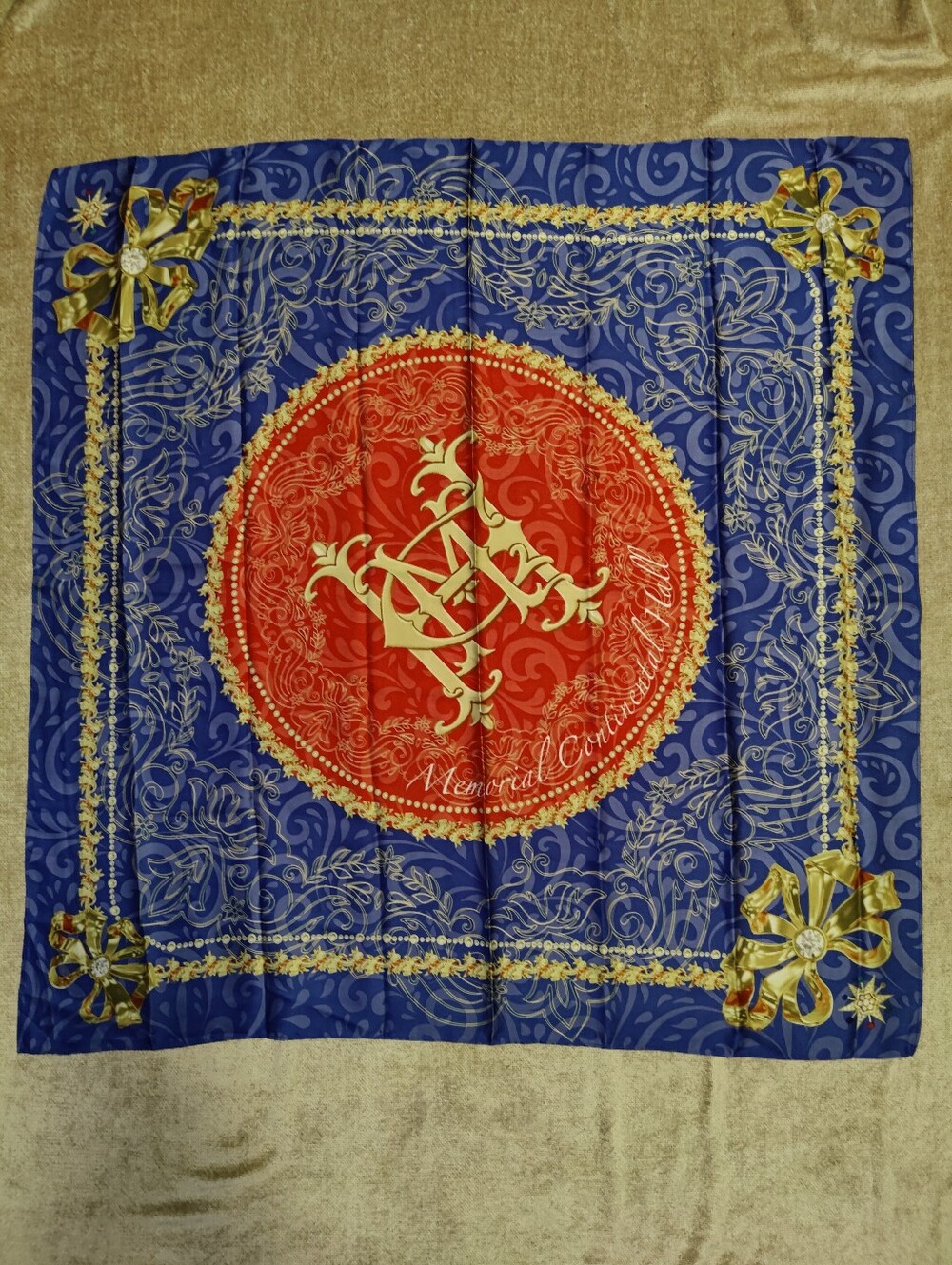 Daughters of the American Revolution Memorial Continental Hall Scarf, 34" x 35"